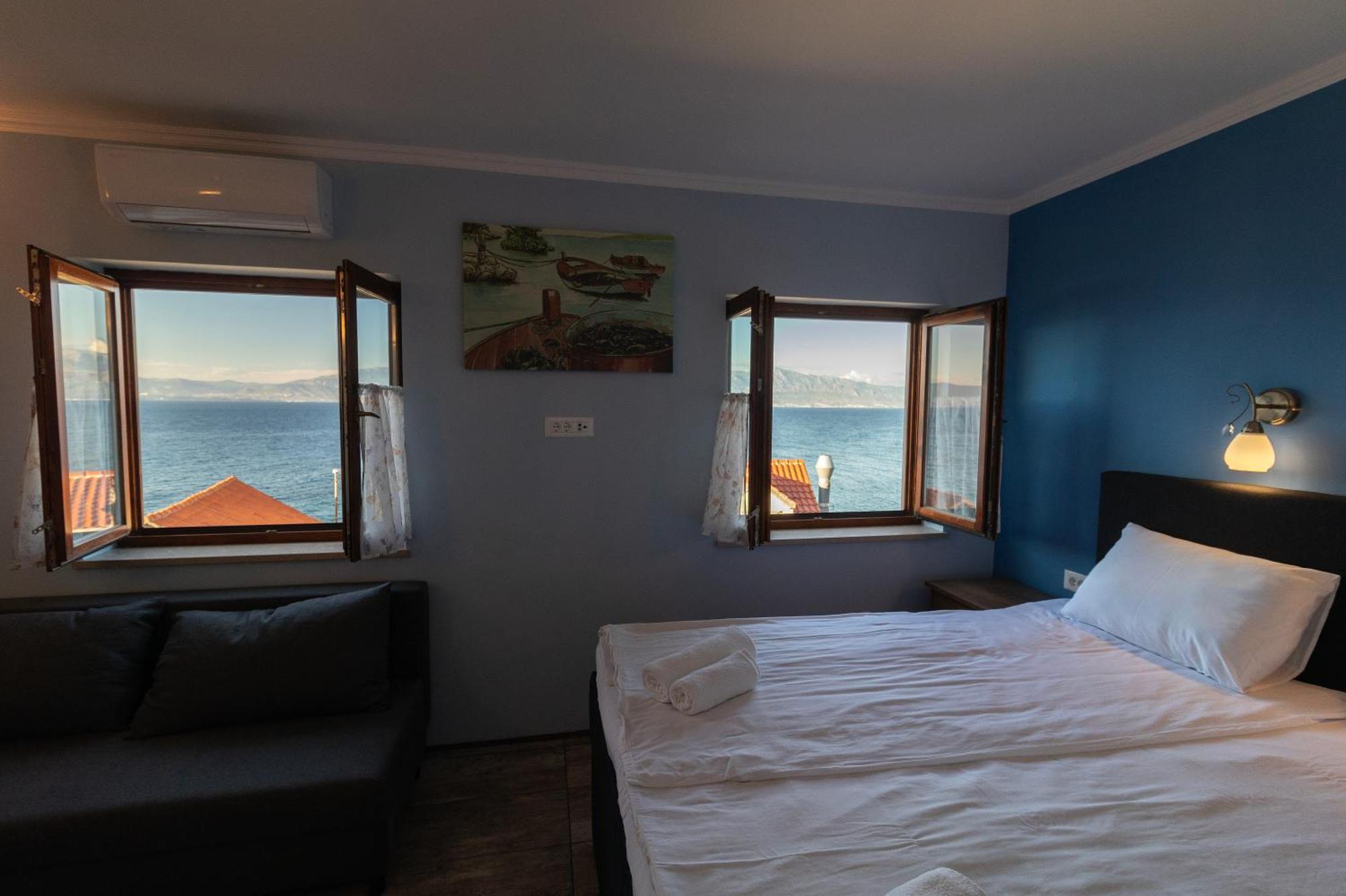 Taverna & Rooms 苏提万 外观 照片