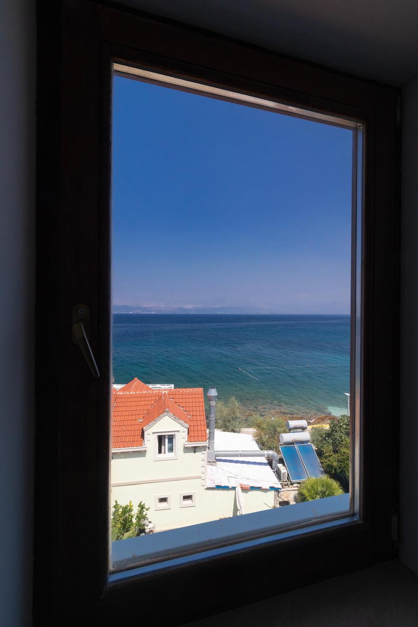 Taverna & Rooms 苏提万 外观 照片